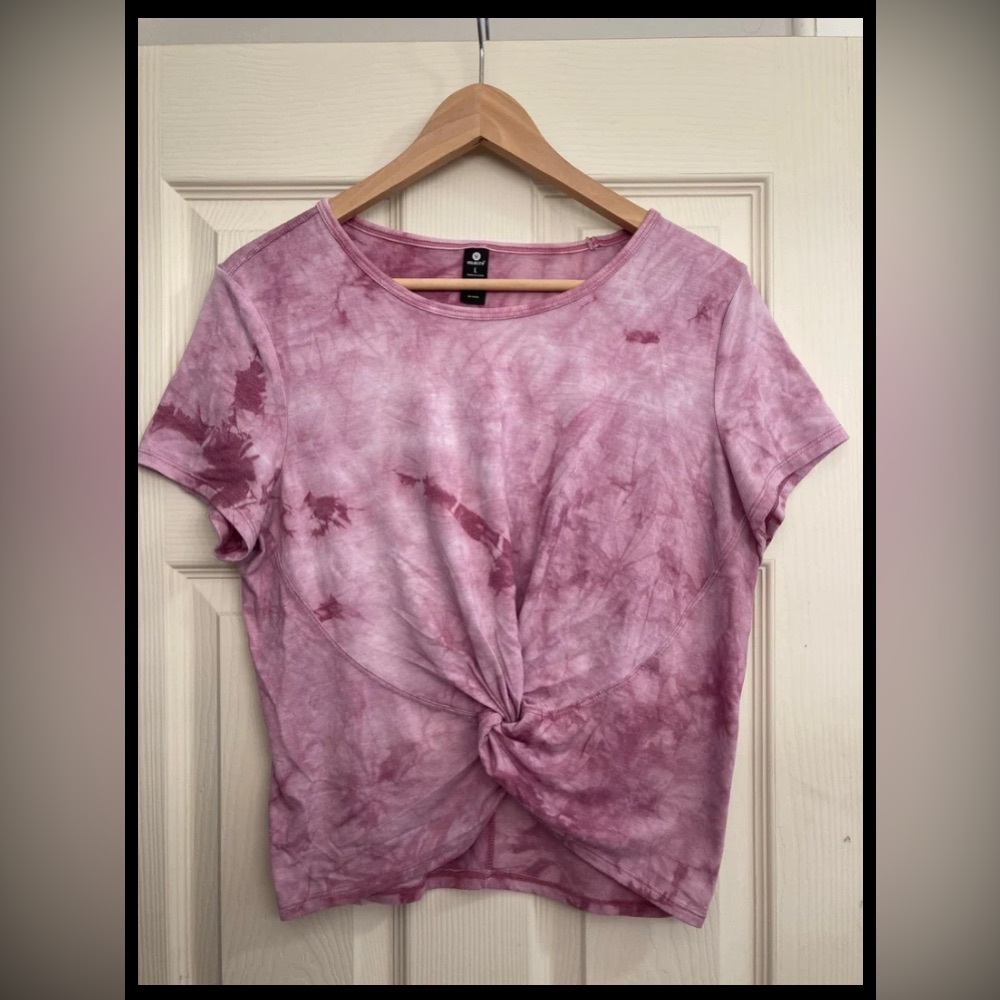 Velocity Women's Purple Tie Dye Workout Shirt Size: Large